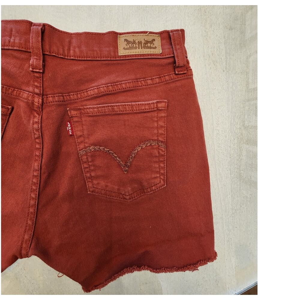 Levis Women's Cut off Denim Shorts SZ 4 Distressed Butterfly Patch Rust - Picture 4 of 11